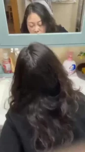 调教人妻 在少妇家对着镜子抽插 大喊老公是废物