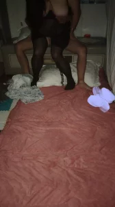原创还是操我的大奶老婆舒服