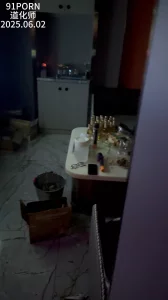 母狗第一次尝试坐台