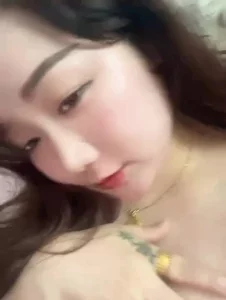 调教骚逼自慰发骚给我看白浆水多