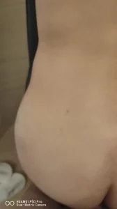骚逼说很舒服，欢迎评论骚逼看。前面的很多视