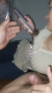 老板去送外卖了，母狗老板娘又来给我舔鸡吧了