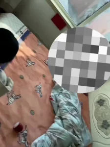 在婚纱照下爆干人妻