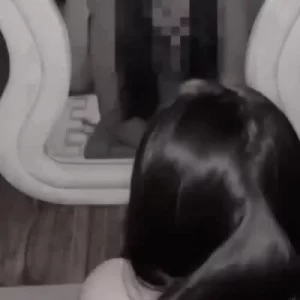 骚货母狗镜子后入