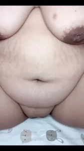 巨乳坦克道具自慰自拍