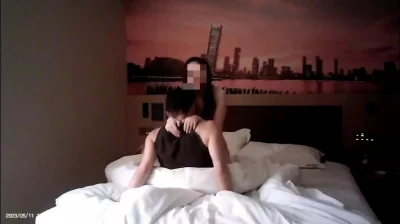 和敏感爱高潮的大屁股少妇偷情