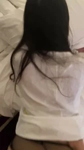 黑丝蜜桃小母狗后入操不停