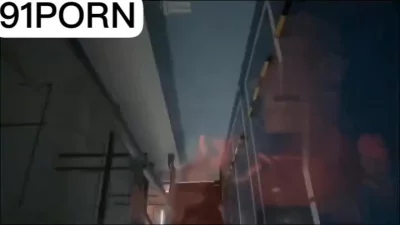 地下停车场车震小骚妇
