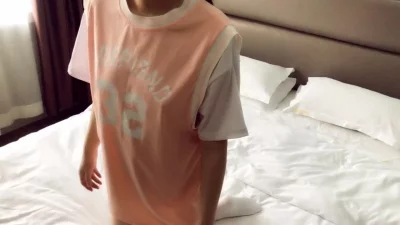 男朋友就在隔壁